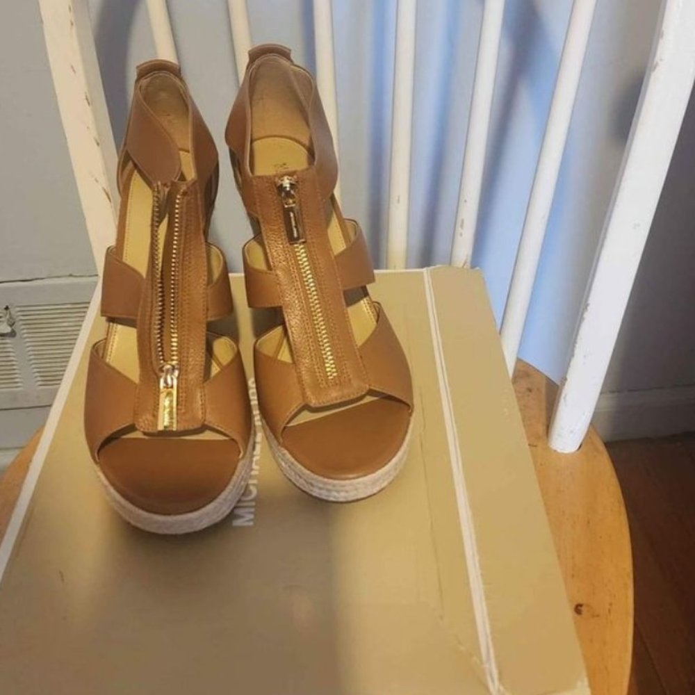Micheal Kors Wedges
